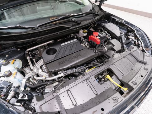 Used 2025 Nissan Rogue SV w/ SV Premium Package FWD image 32