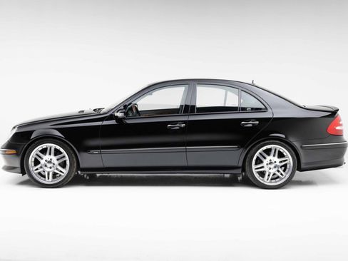 Used 2005 Mercedes-Benz E 500 Sedan image 13