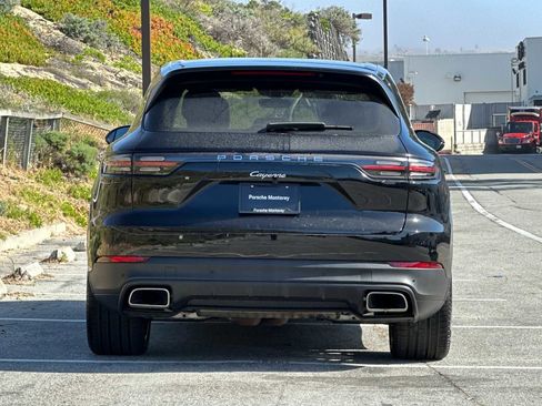 Certified 2021 Porsche Cayenne image 8