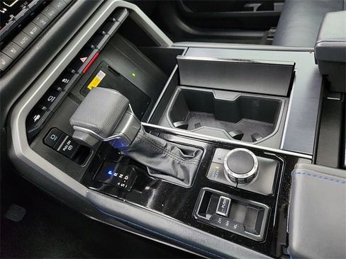 Used 2023 Toyota Sequoia Platinum image 25