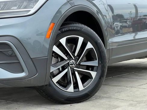 Used 2022 Volkswagen Tiguan S w/ Driver Assistance Package AWD/4WD image 2