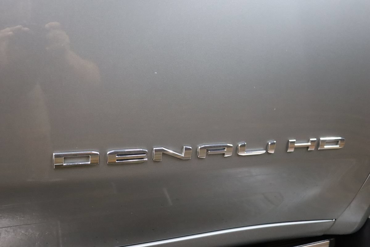 Used 2024 GMC Sierra 2500 Denali Ultimate AWD/4WD image 10