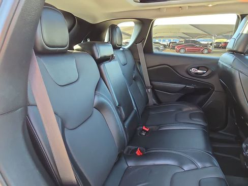 Used 2023 Jeep Cherokee Altitude Lux w/ Lux Elite Package AWD/4WD image 17