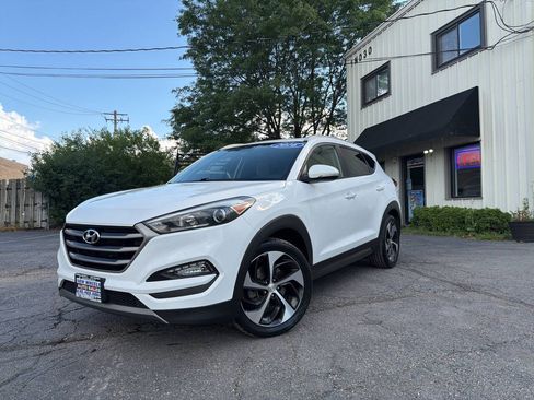 Used 2016 Hyundai Tucson Sport FWD image 1