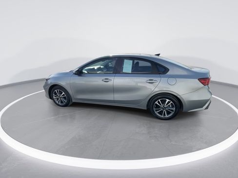 Used 2023 Kia Forte LXS w/ LXS Technology Package image 13