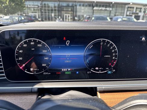 Certified 2025 Mercedes-Benz GLE 450e 4MATIC w/ Winter Package image 19