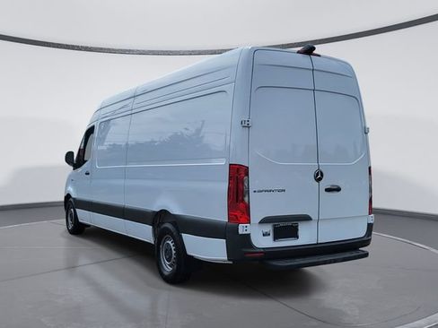 Used 2024 Mercedes-Benz eSprinter 170 Cargo image 6