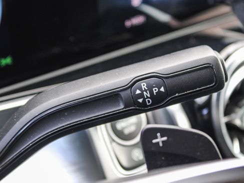 Used 2021 Mercedes-Benz GLB 250 image 20