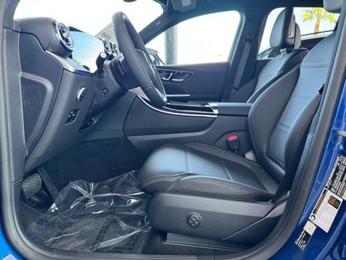 New 2026 Mercedes-Benz GLC 300 image 11