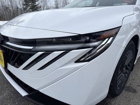 New 2026 Nissan Sentra SV image 14