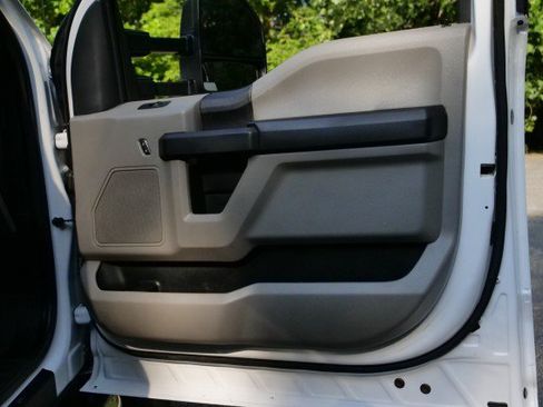 Used 2019 Ford F350 XL w/ Power Equipment Group AWD/4WD image 35