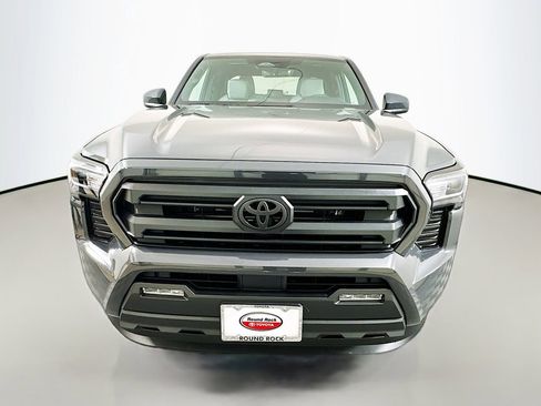 Certified 2025 Toyota Tacoma SR5 image 2