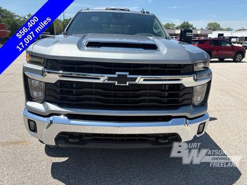 Used 2025 Chevrolet Silverado 2500 LT AWD/4WD image 11