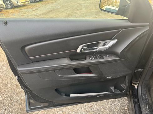 Used 2017 GMC Terrain SLE w/ Convenience Package image 11