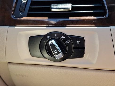 Used 2009 BMW 328i Convertible RWD image 27