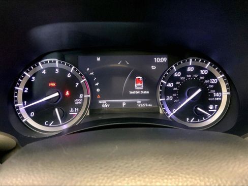 Used 2022 Toyota Highlander XLE image 20