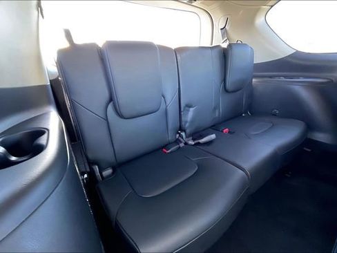 Used 2024 Nissan Armada SL w/ Captain's Chairs Package image 30