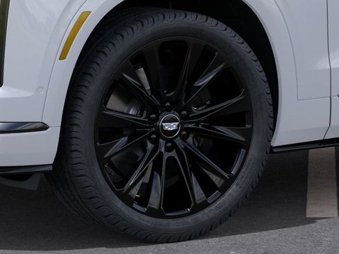 New 2026 Cadillac Vistiq Platinum w/ LPO, Floor Liner Package AWD/4WD image 9