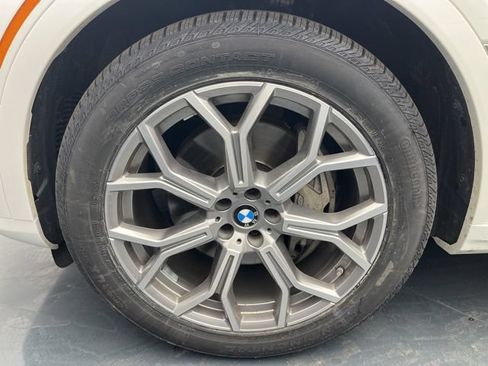 Used 2023 BMW X7 xDrive40i AWD/4WD image 25
