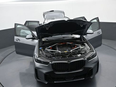 New 2026 BMW X5 xDrive50e w/ M Sport Package image 39