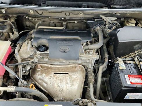 Used 2018 Toyota RAV4 XLE w/ Plus Extra Value Package FWD image 27
