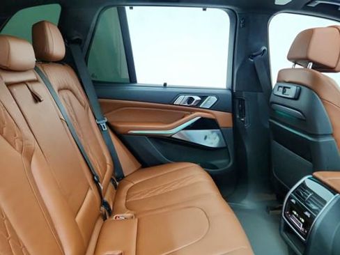 Used 2023 BMW X5 M50i w/ Executive Package image 25