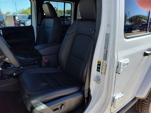 Used 2024 Jeep Wrangler Sahara w/ Technology Group image 21