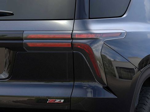 New 2026 Chevrolet Traverse Z71 w/ Driver Confidence Package AWD/4WD image 11