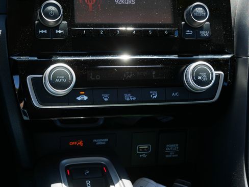 Used 2019 Honda Insight LX image 23