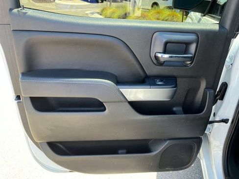 Used 2018 Chevrolet Silverado 1500 LT w/ LT Eassist Package AWD/4WD image 7