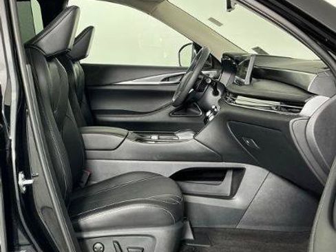 Certified 2025 INFINITI QX60 Luxe FWD image 27