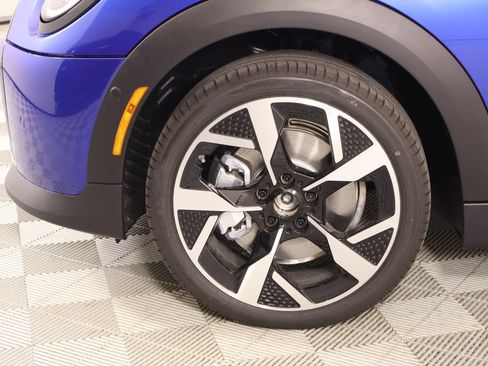 New 2026 MINI Cooper 2-Door Hardtop FWD image 16