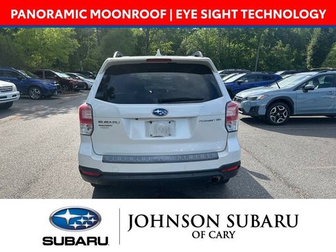 Used 2018 Subaru Forester 2.5i Touring AWD/4WD image 4
