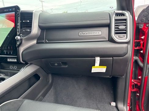 New 2026 RAM 2500 Laramie AWD/4WD image 28