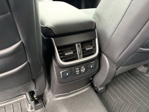 Certified 2023 Subaru Outback Limited image 32