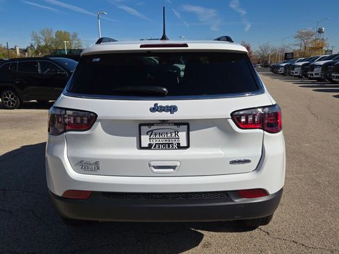 New 2026 Jeep Compass Latitude image 13