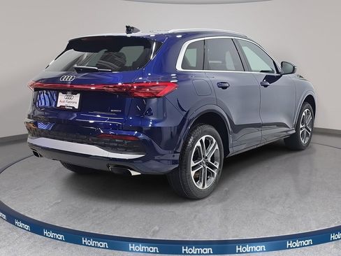 New 2025 Audi Q5 2.0T Premium image 5
