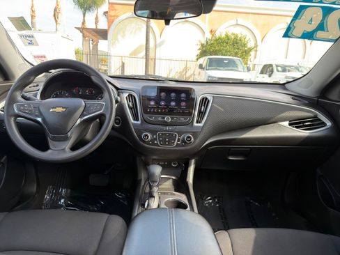 Used 2024 Chevrolet Malibu LT image 19