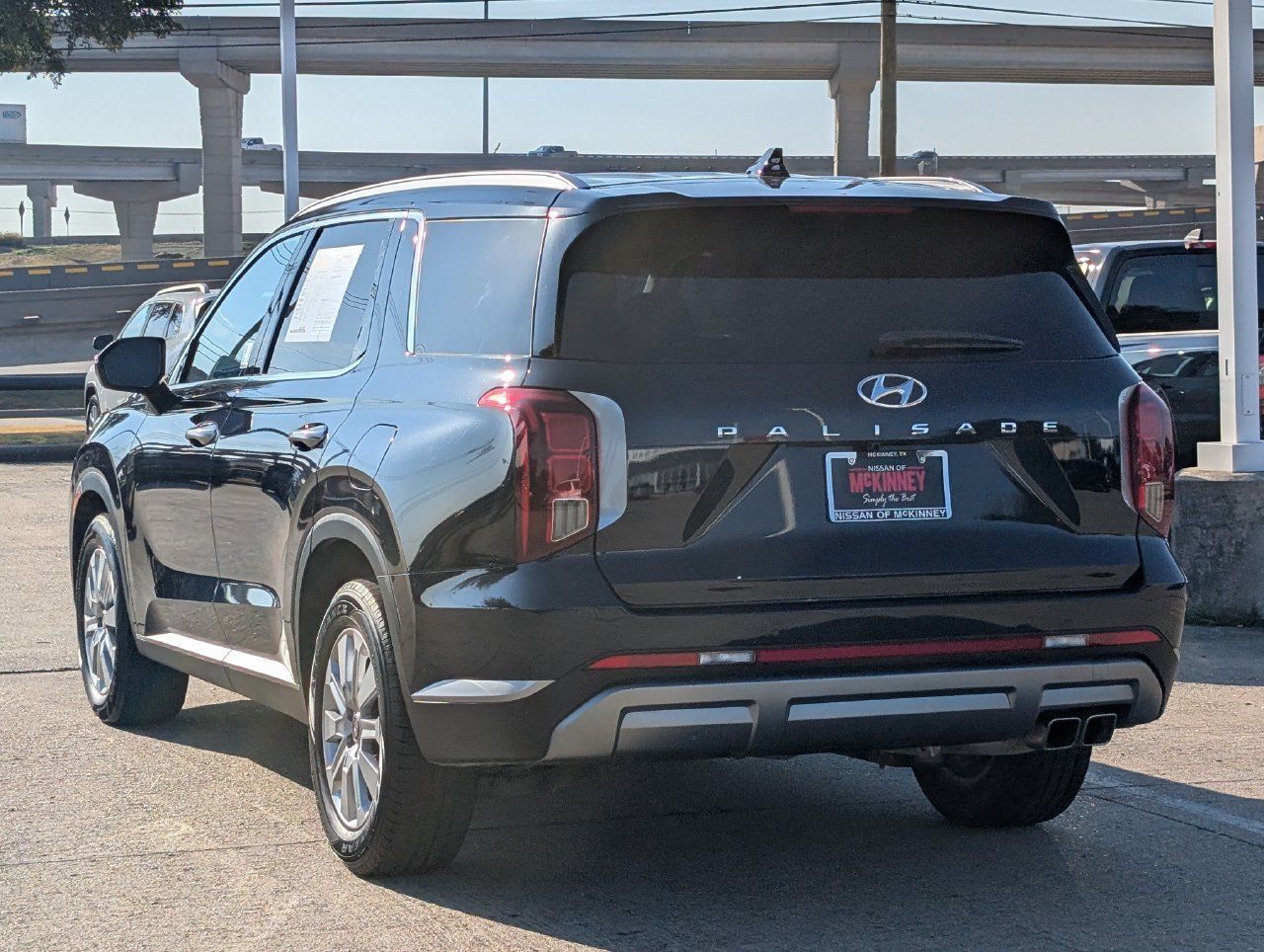 Used 2025 Hyundai Palisade SEL FWD image 4