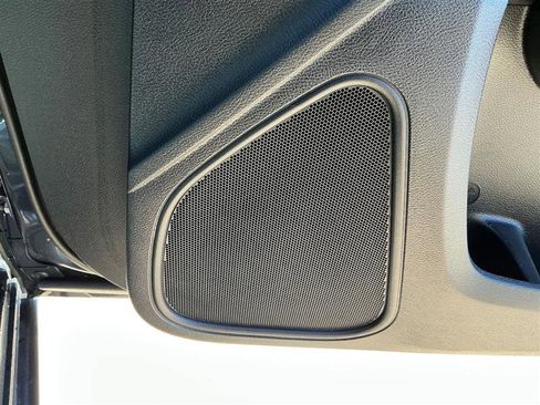 Used 2018 Chrysler 300 S w/ 300S Premium Group image 33