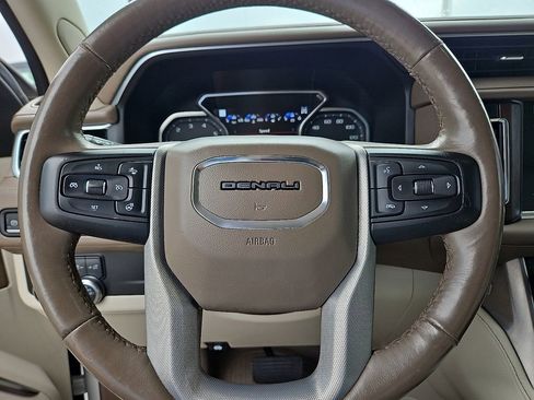 Used 2021 GMC Yukon XL Denali AWD/4WD image 30