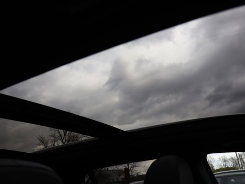 Used 2025 Mercedes-Benz GLE 450e 4MATIC image 15