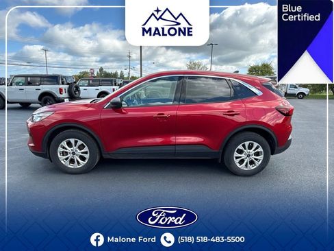 Used 2023 Ford Escape Active AWD/4WD image 3