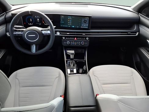 Used 2025 Hyundai Santa Cruz SE image 20