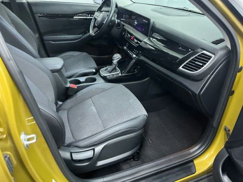 Certified 2024 Kia Seltos S image 31