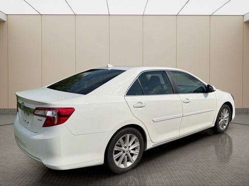 Used 2013 Toyota Camry XLE FWD image 17