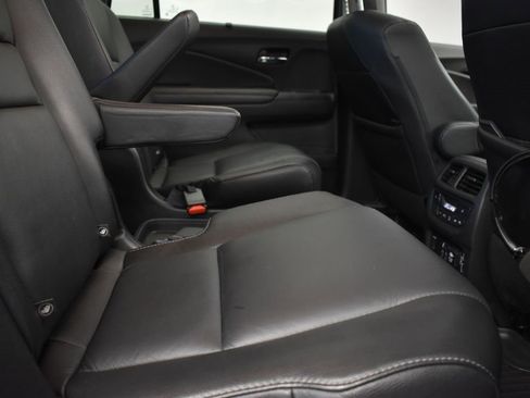 Used 2022 Honda Pilot Touring image 25