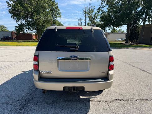 Used 2007 Ford Explorer XLT AWD/4WD image 6
