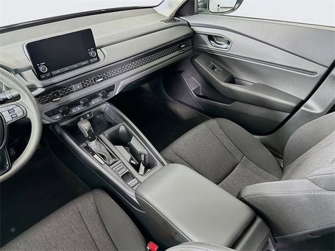 Certified 2025 Honda Accord SE image 26