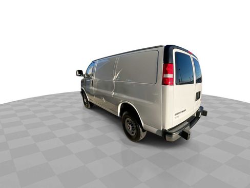 Used 2022 GMC Savana 2500 Work Van w/ Driver Convenience Package image 6
